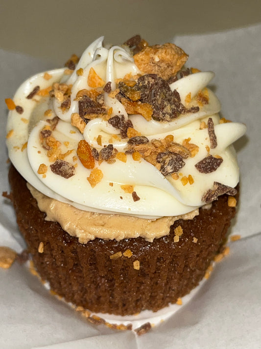 Butterfinger Infused Cupcakes