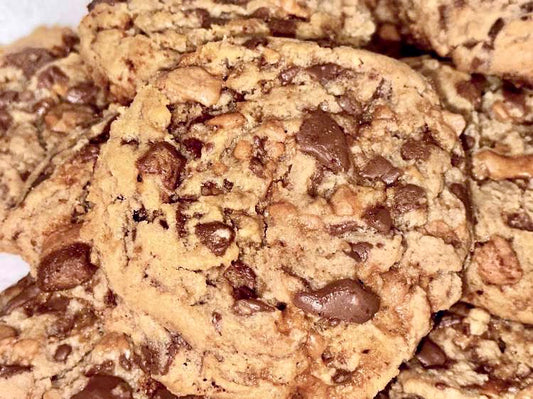 Salted Caramel Chocolate Chip Cookie